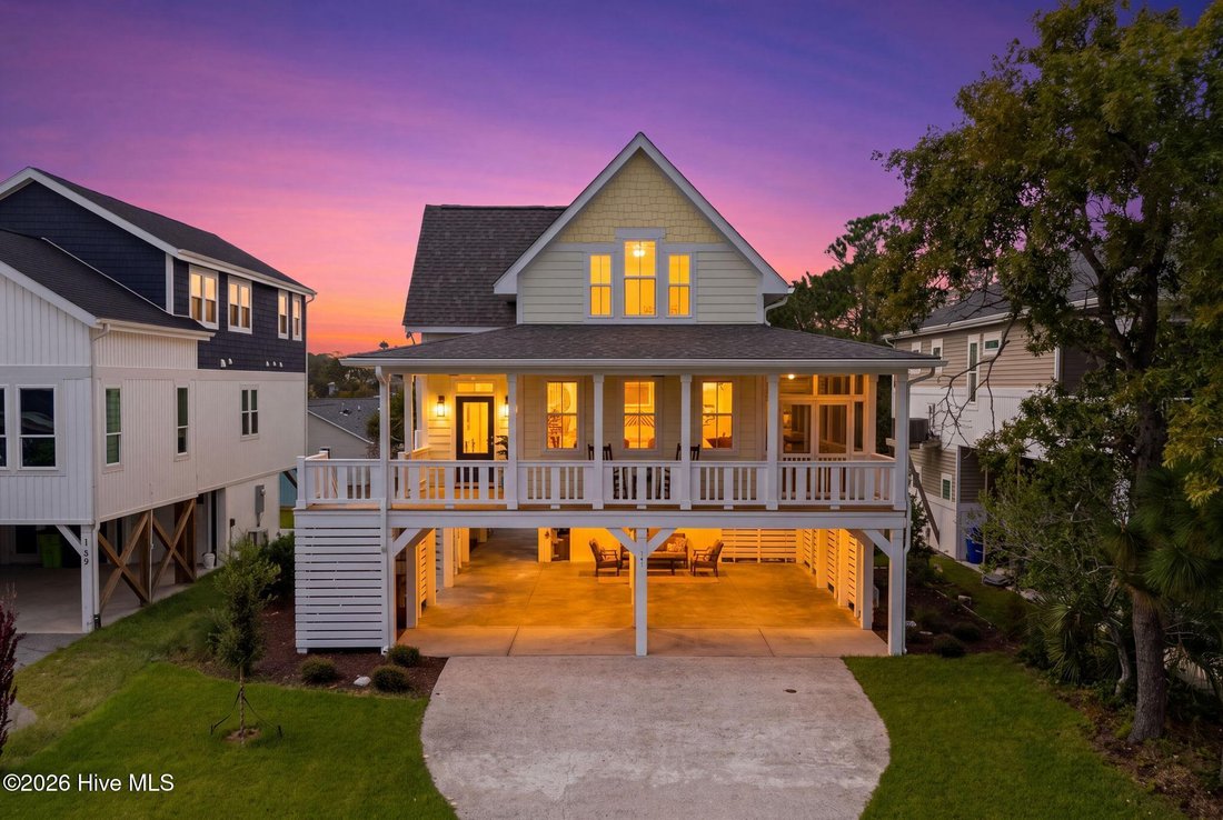 House in Oak Island, North Carolina, United States 1 - 18446799