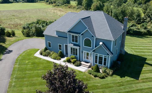 House in East Granby, Connecticut, United States 1