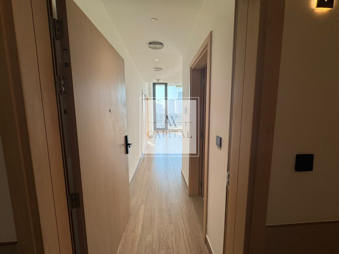 Apartment in Al Jaddaf, Dubai, United Arab Emirates 2 - 18977865