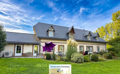 Estate in Fecamp, Normandy, France 1