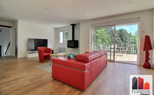 House in Vernaison, Auvergne-Rhône-Alpes, France 1