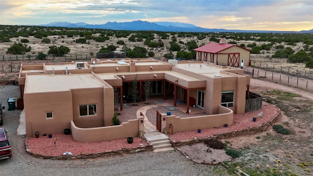 House in Lamy, New Mexico, United States 2 - 18958118