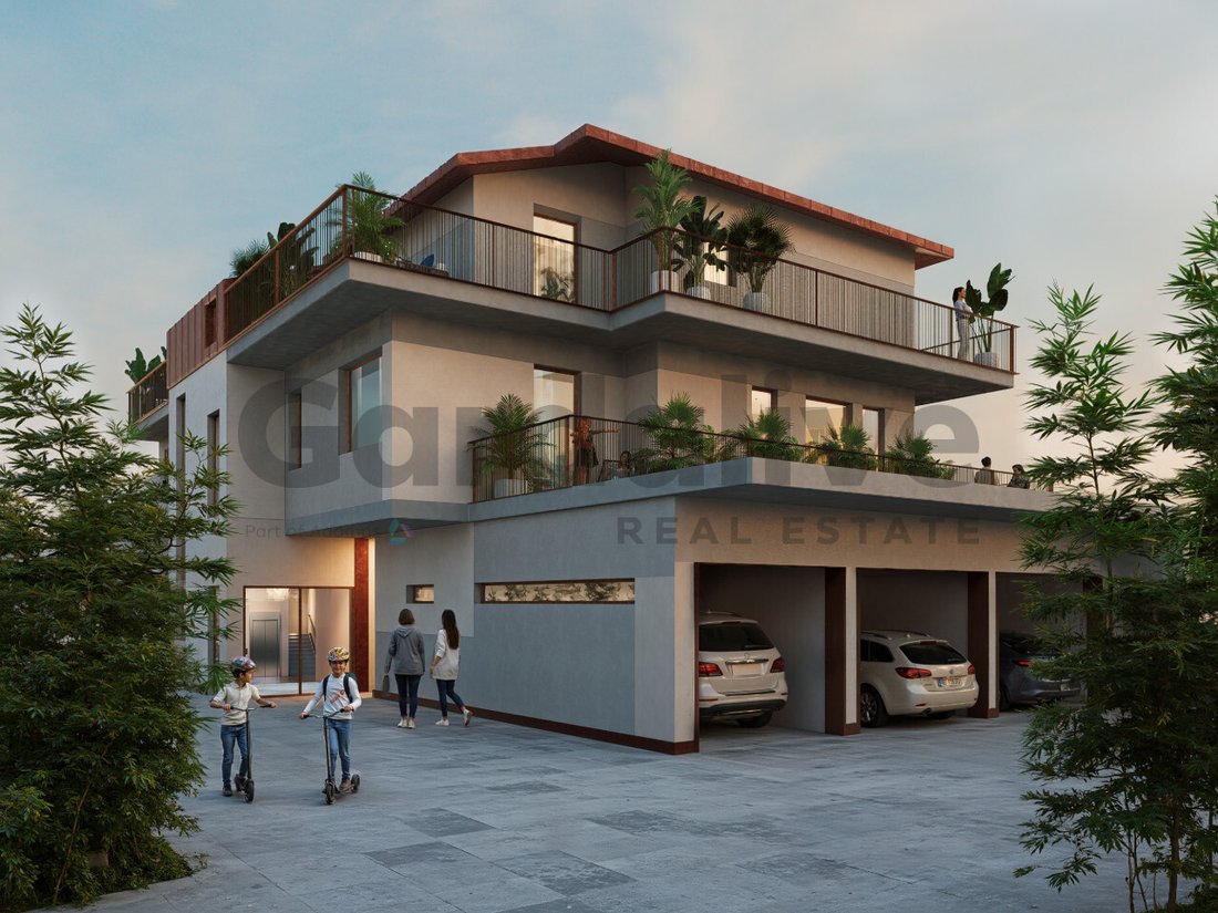 Penthouse in Salo, Lombardy, Italy 3 - 18971576
