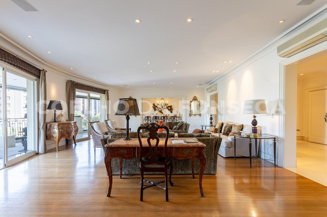 Condo in São Paulo, State of São Paulo, Brazil 4 - 18967599