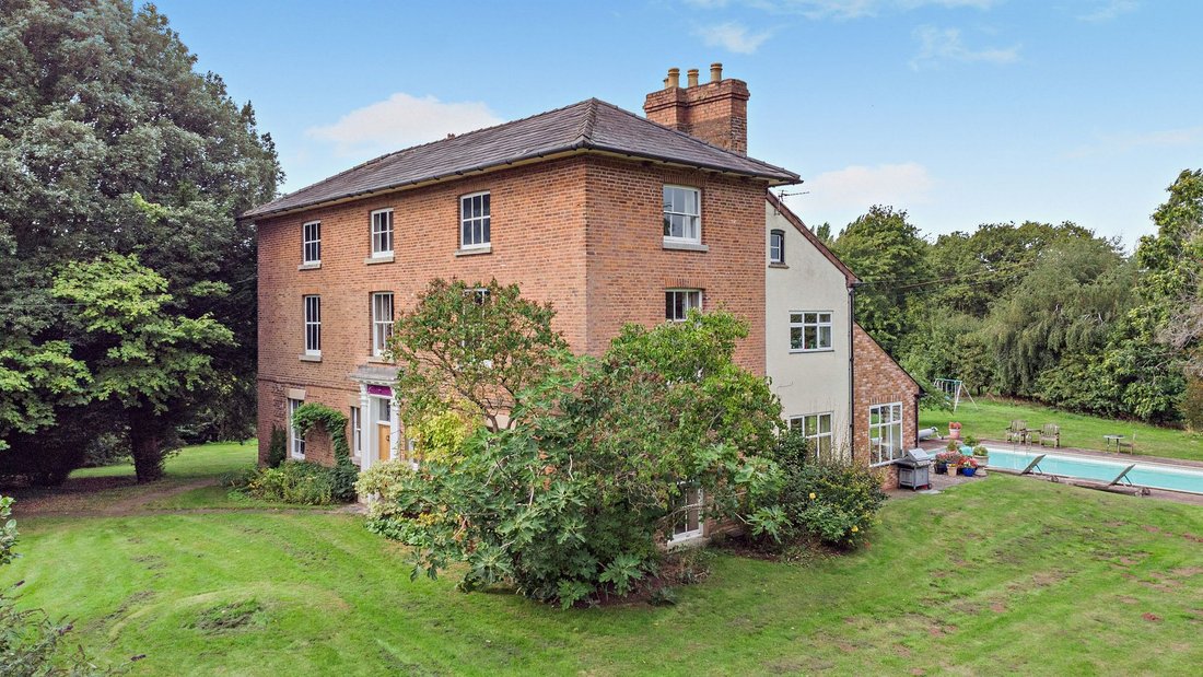 House in Astley Burf, England 1 - 18976108