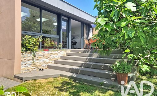 Maison à Les Clayes-sous-Bois, Île-de-France, France 1