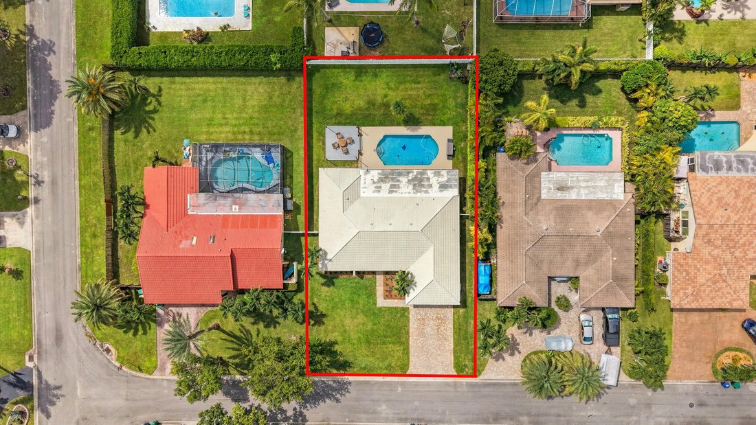 House in Coral Springs, Florida, United States 3 - 18977541