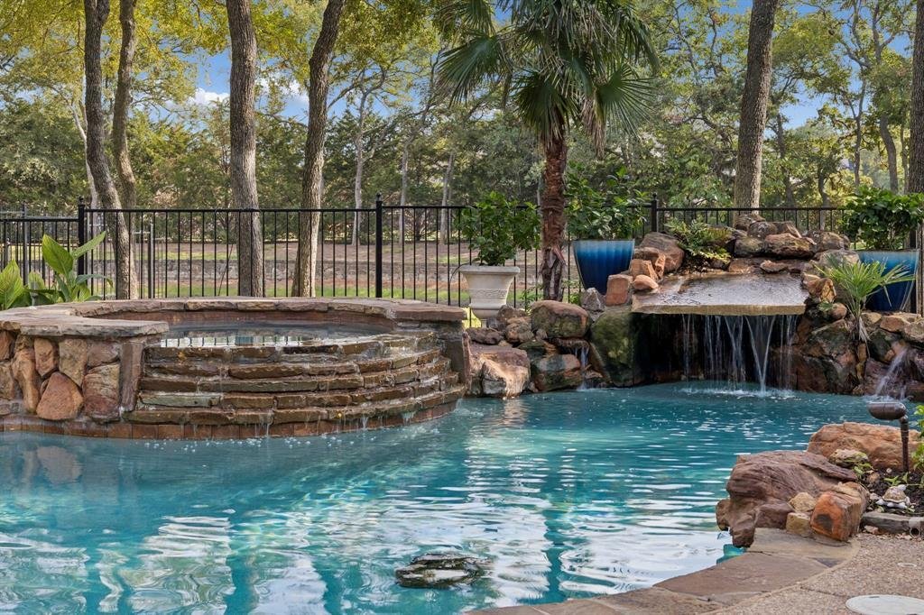 House in Grapevine, Texas, United States 2 - 18970431