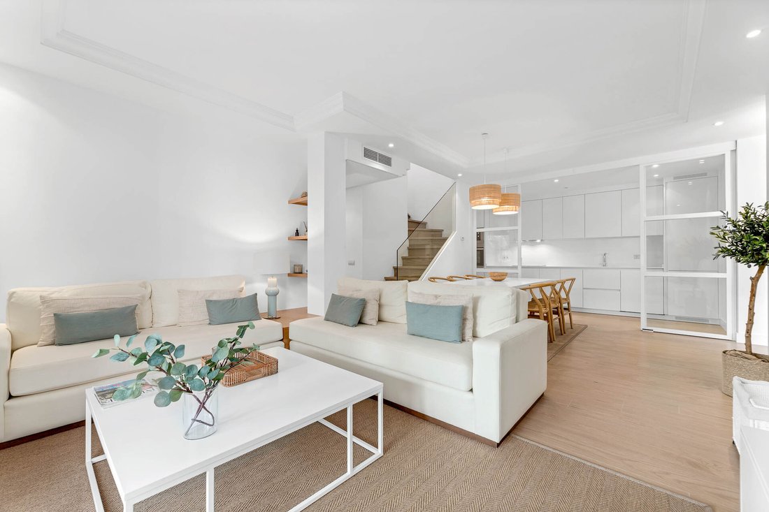 Penthouse in Elviria-Cabopino, Marbella, Spain 4 - 18970832