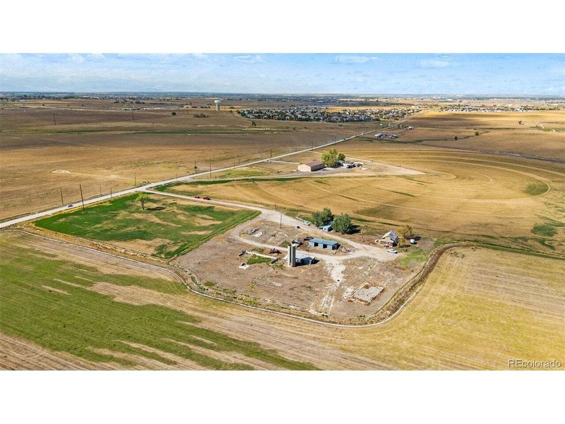 Erie, Colorado, United States 1 - 18969316
