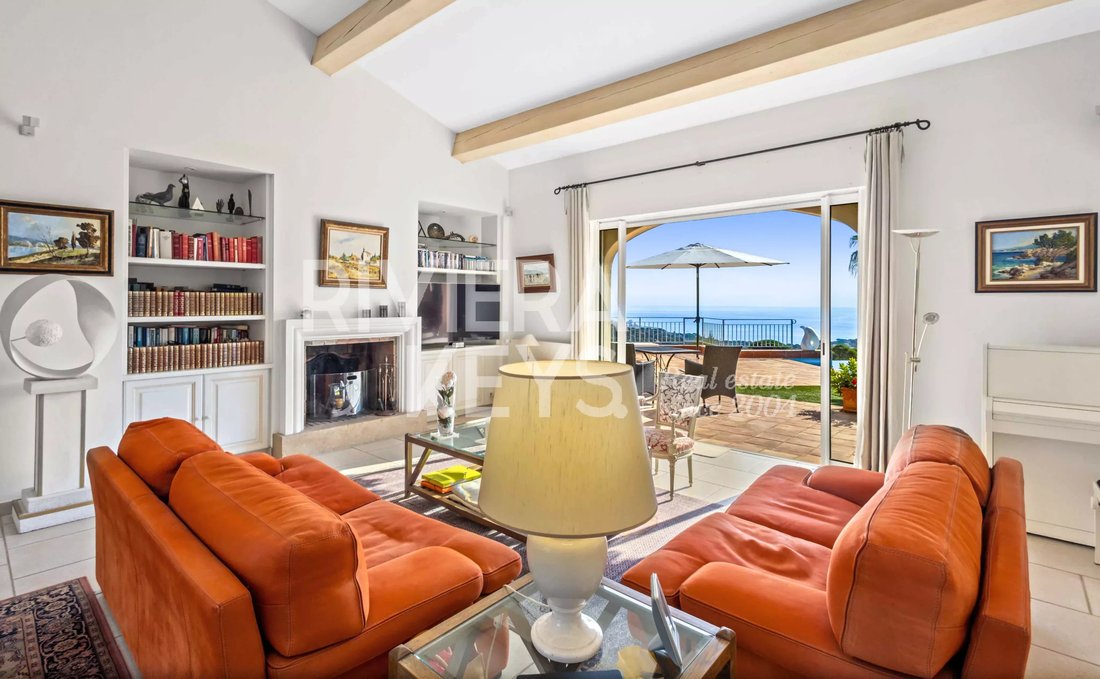 Villa in Grimaud, Provence-Alpes-Côte d'Azur, France 2 - 18980439