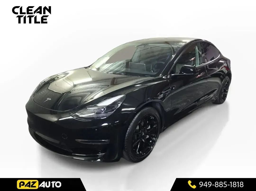 Sedan in Laguna Hills, CA, United States 1 - 18971620