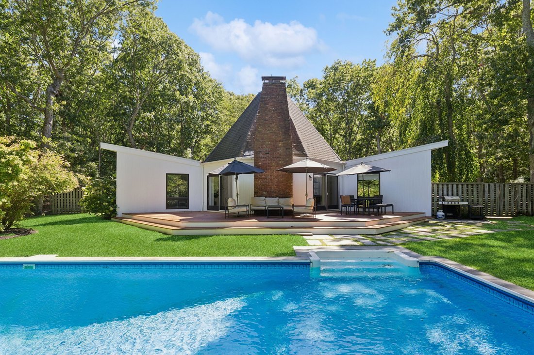 East Hampton, New York, United States 2 - 18847688