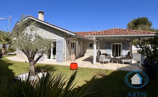 House in Mendi-Choko-Karrikatxar-Olhette, Urrugne, France 1