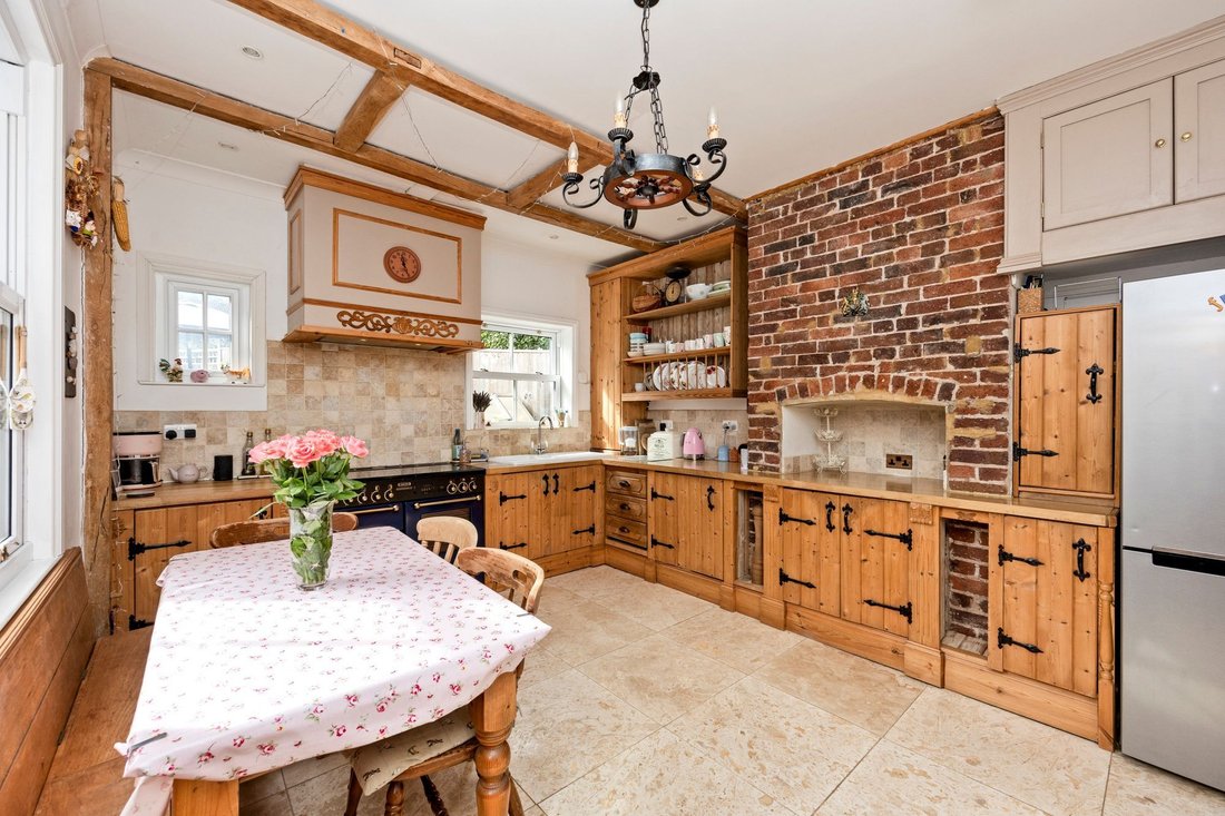 House in Groombridge, Withyham, England 2 - 18966392