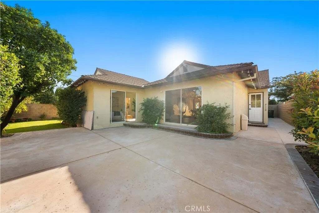 Condo in Fullerton, California, United States 1 - 18970607