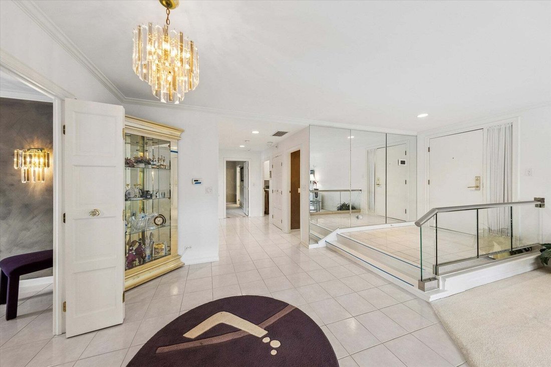 Condo in Oak Brook, Illinois, United States 4 - 18970220