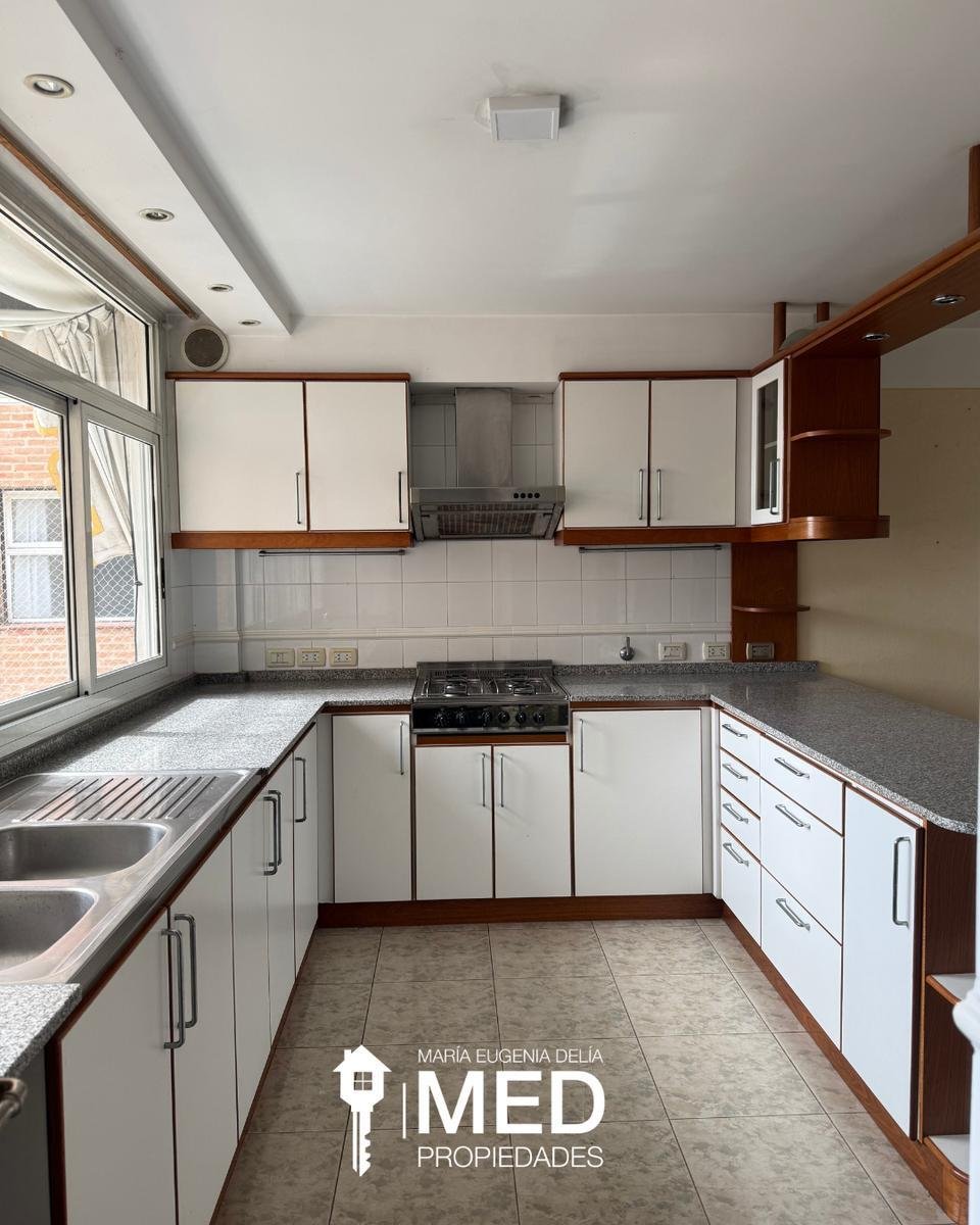 Apartment in San Isidro, Buenos Aires Province, Argentina 5 - 18980934