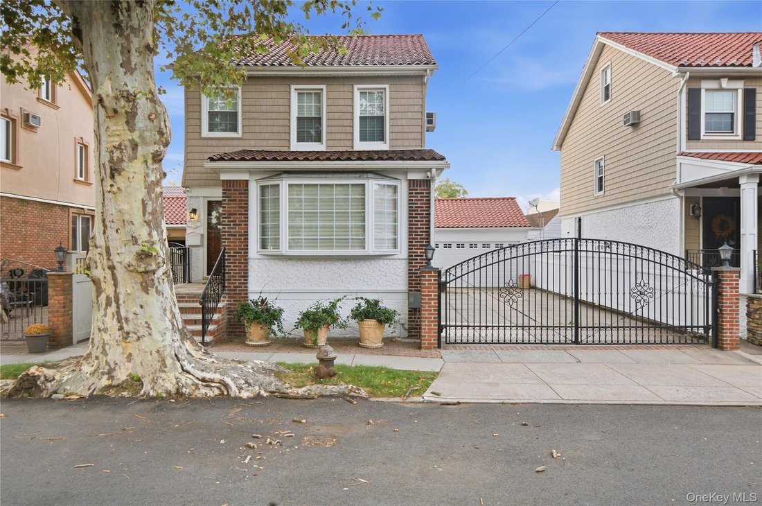 House in New York, New York, United States 2 - 18968670