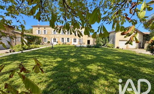 House in Sud, Saint-André-de-Cubzac, France 1