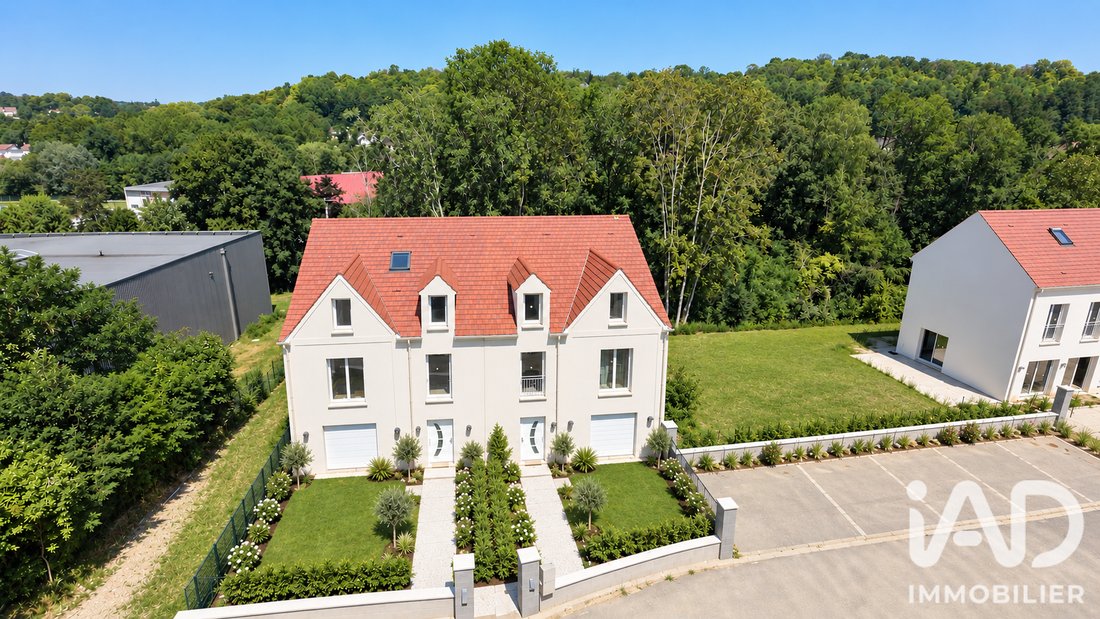 House in Orgeval, Ile-de-France, France 2 - 18975478