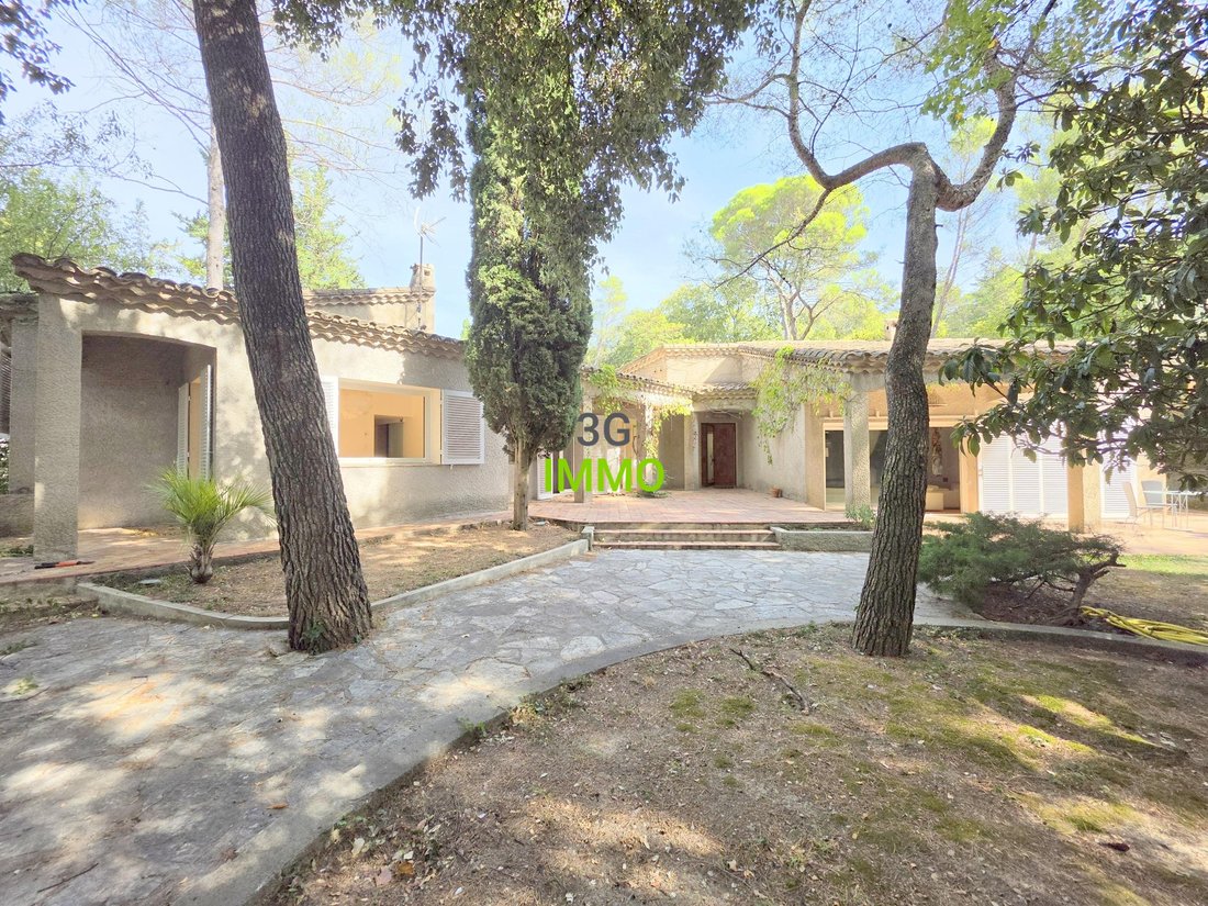 House in Camplanier, Nimes, France 1 - 18966445