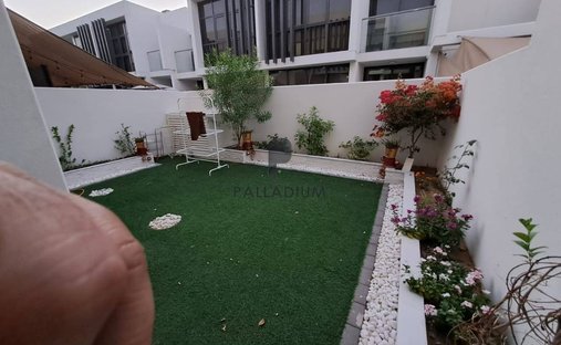 Residenza in Damac Hills 2, Emirato di Dubai, Emirati Arabi Uniti 1