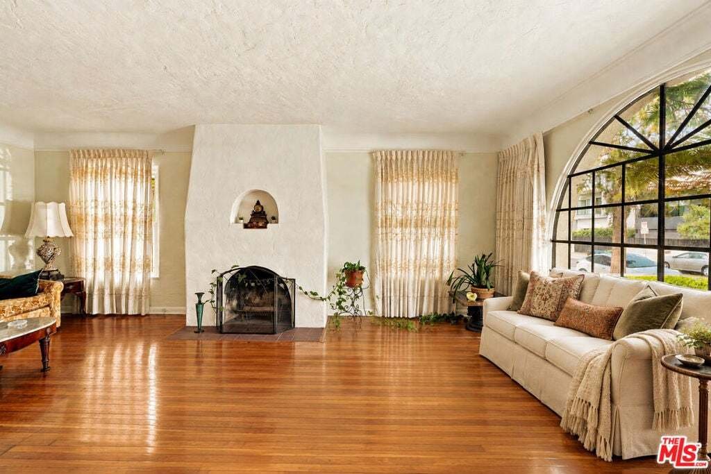 West Hollywood, California, United States 3 - 18973477