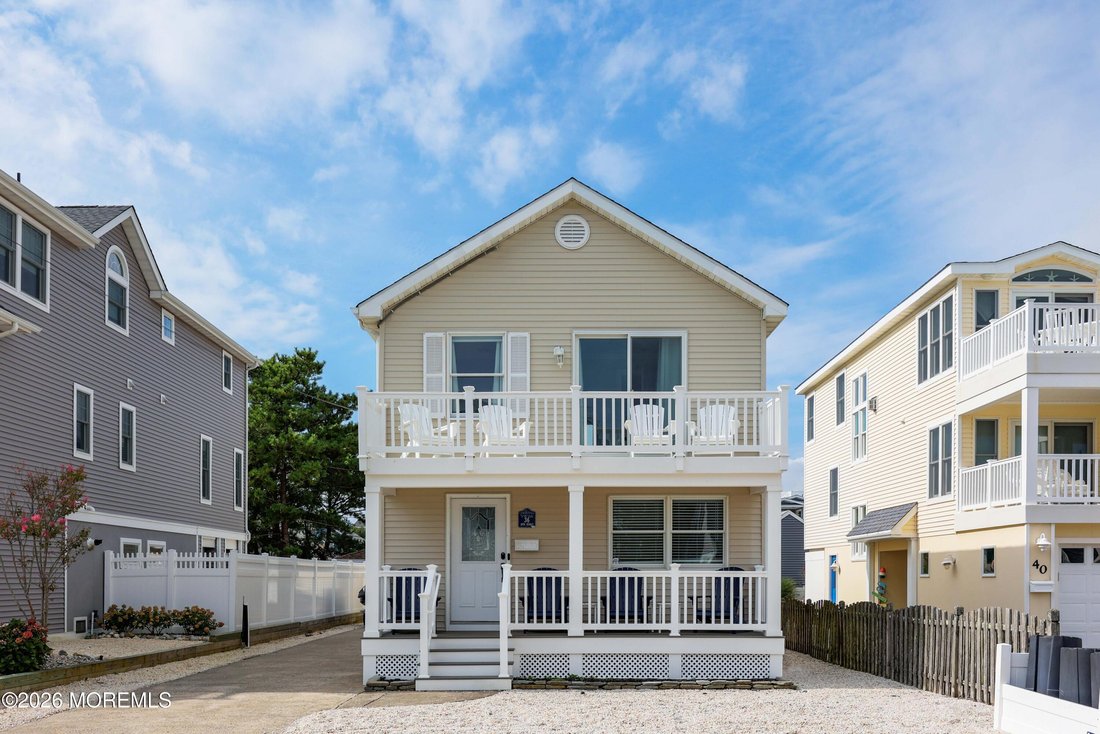 House in Ship Bottom, New Jersey, United States 1 - 18969384