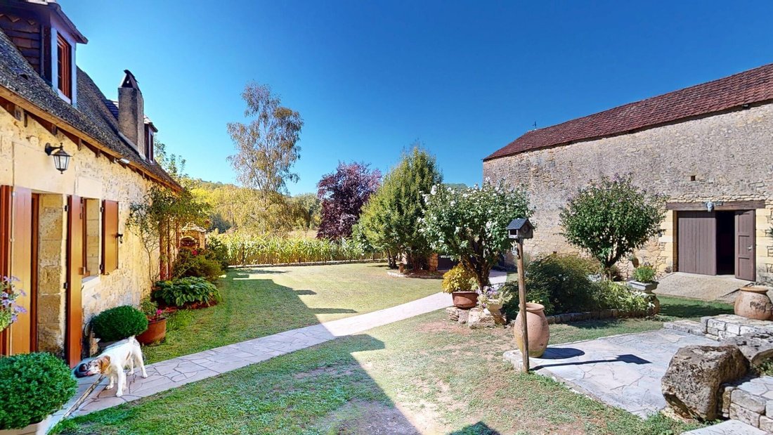 House in Les Eyzies-de-Tayac-Sireuil, Les Eyzies, France 3 - 18981411