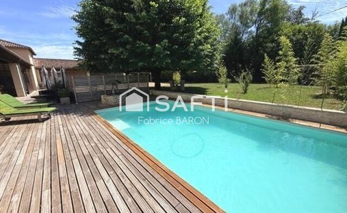 House in Mignaloux-Beauvoir, Nouvelle-Aquitaine, France 1