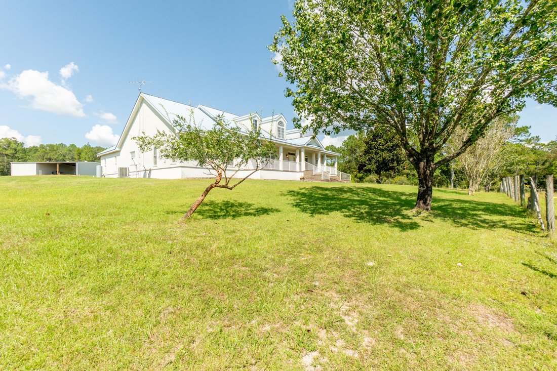 Farm Ranch in DeFuniak Springs, Florida, United States 5 - 18967212
