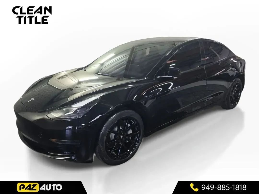 Sedan in Laguna Hills, CA, United States 1 - 18980814