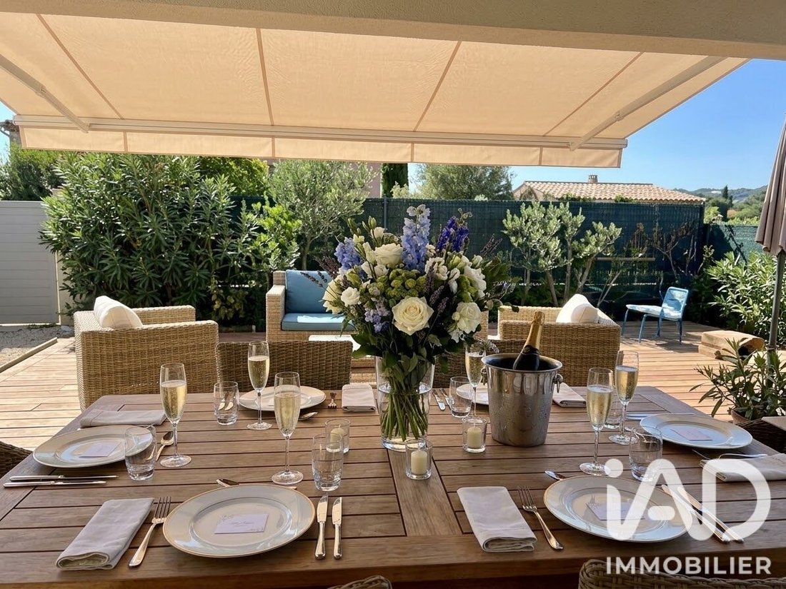 House in Grimaud, Provence-Alpes-Côte d'Azur, France 2 - 18975526