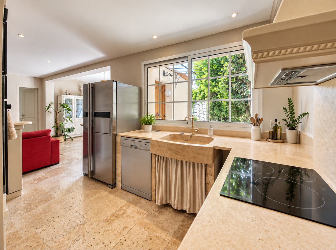 House in Fontmerle, Antibes, France 3 - 18966328