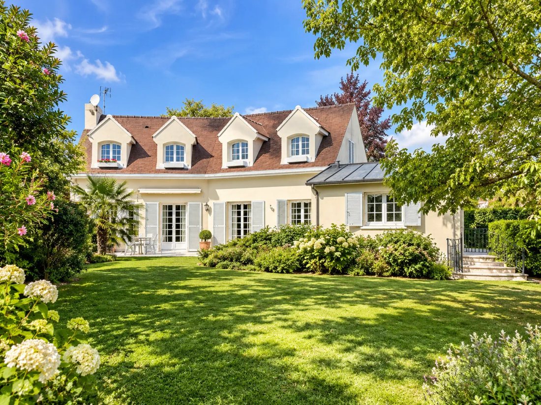 House in Orgeval, Ile-de-France, France 1 - 18971235
