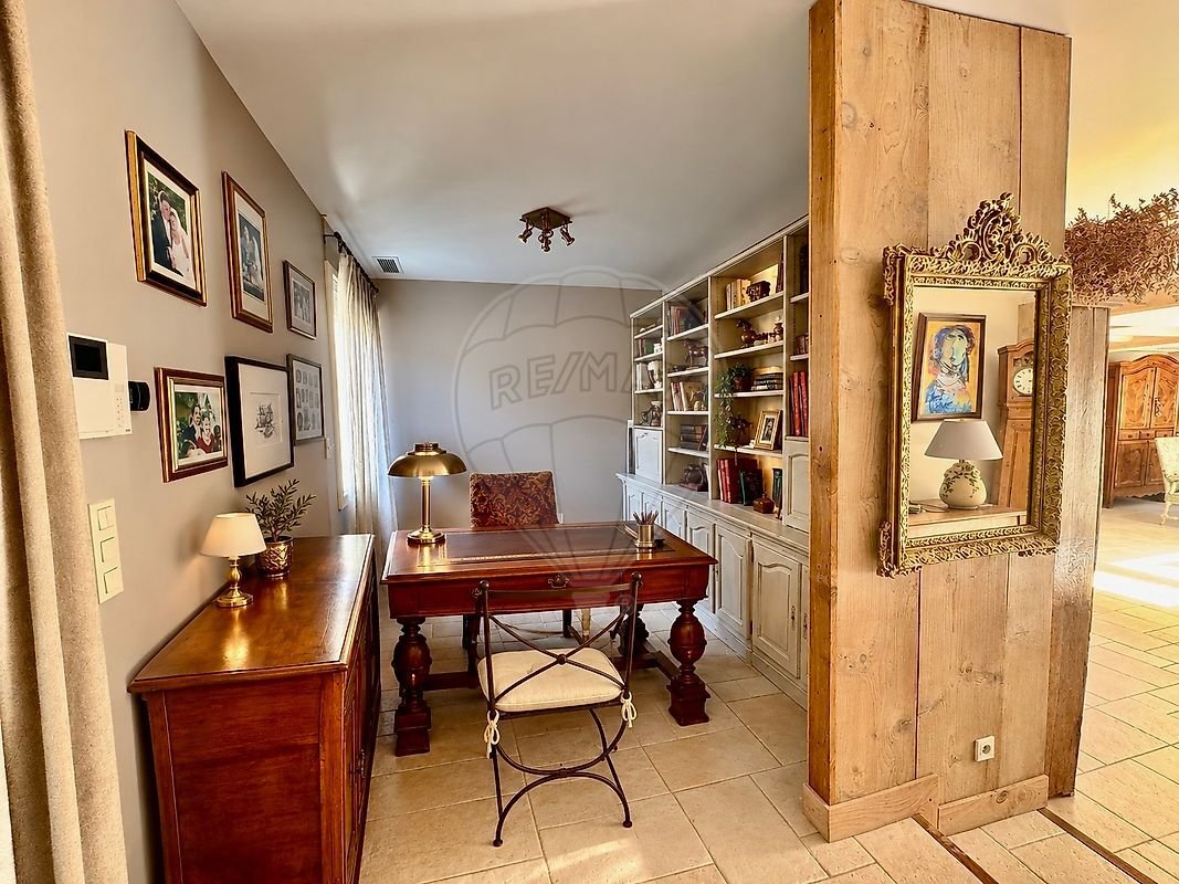 House in Saint-Palais-sur-Mer, Nouvelle-Aquitaine, France 3 - 18974618