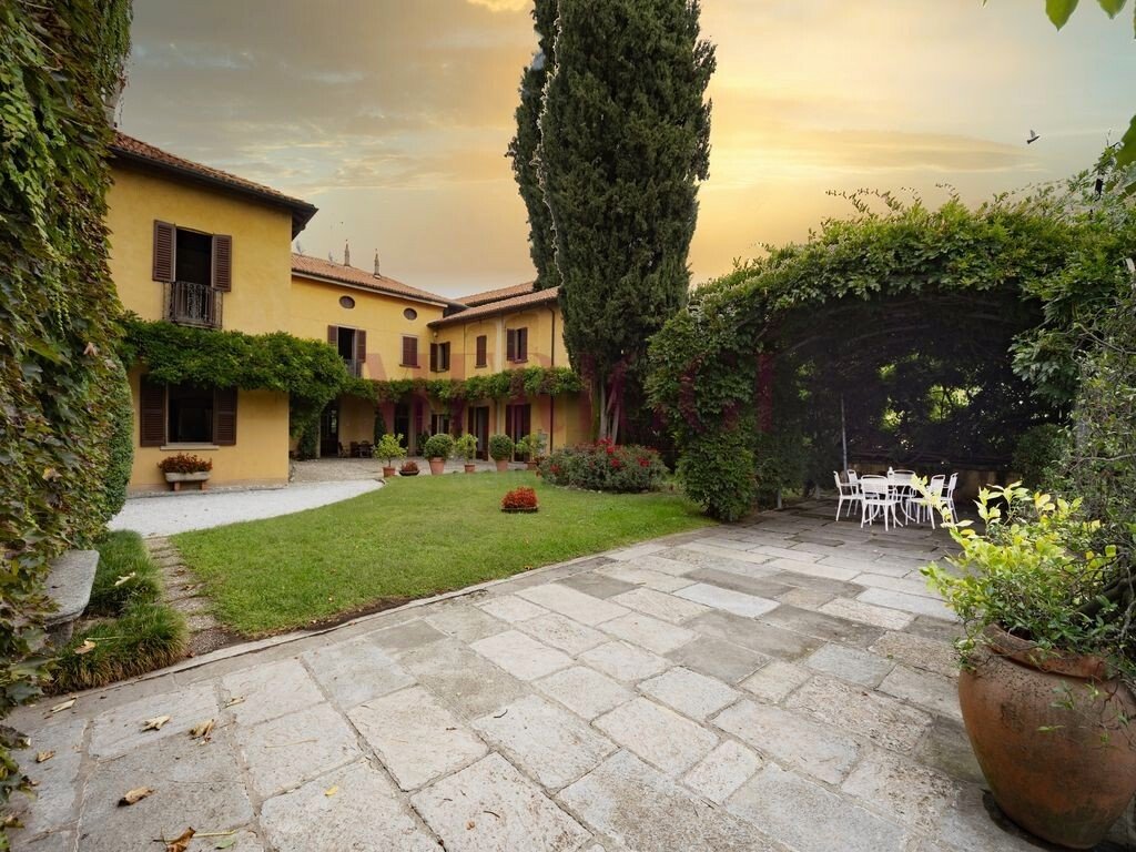 Villa in Brongio, Lombardy, Italy 5 - 18976305