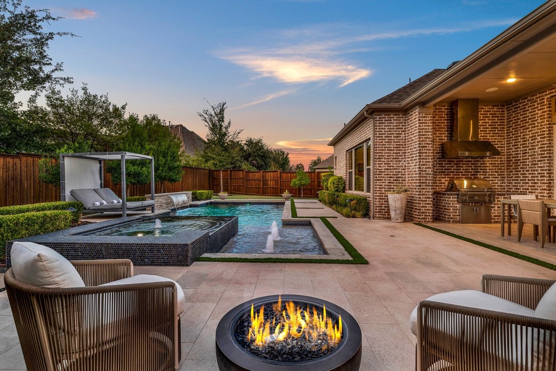 House in Frisco, Texas, United States 5 - 18973884