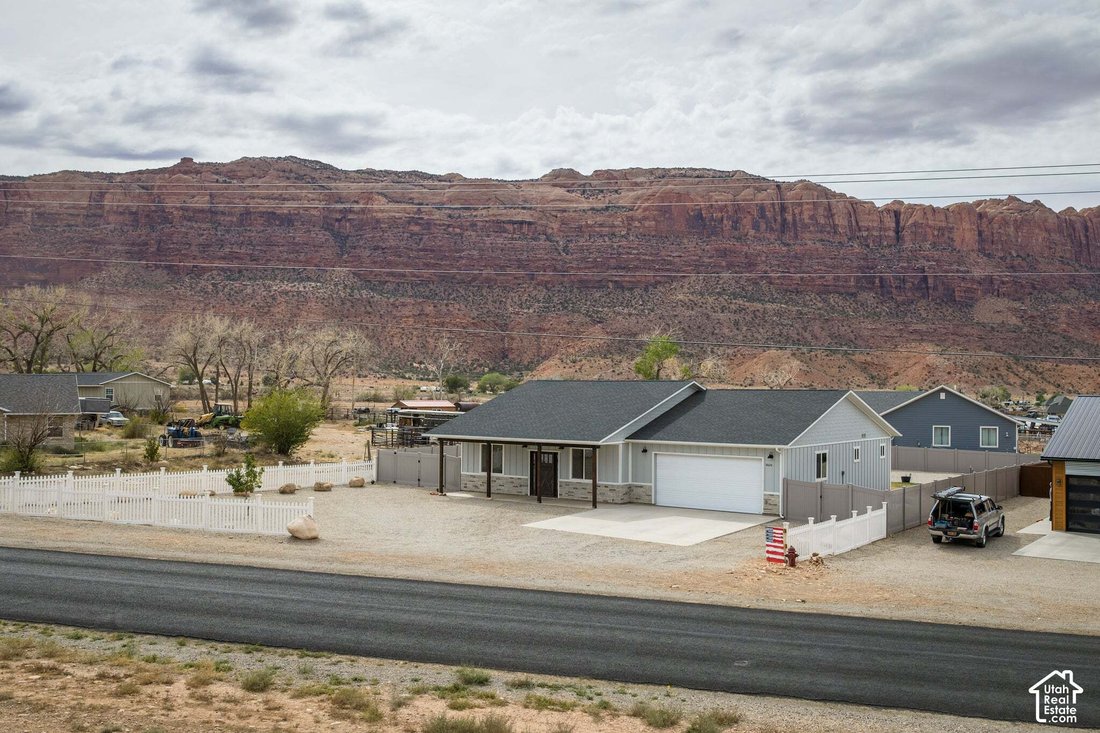 House in Moab, Utah, United States 2 - 18969415
