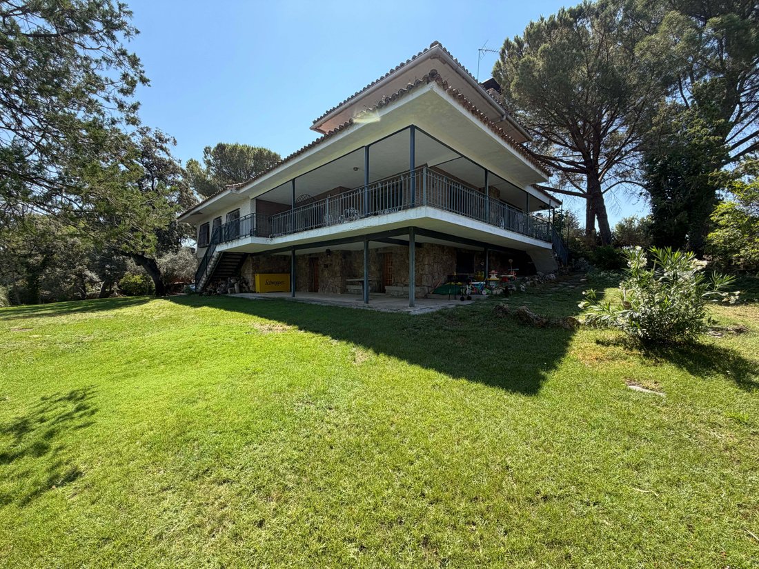 Chalet in Galapagar, Comunidad de Madrid, Spain 3 - 18974046