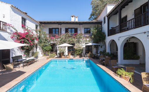 Country House in Estepona, Andalusia, Spain 1