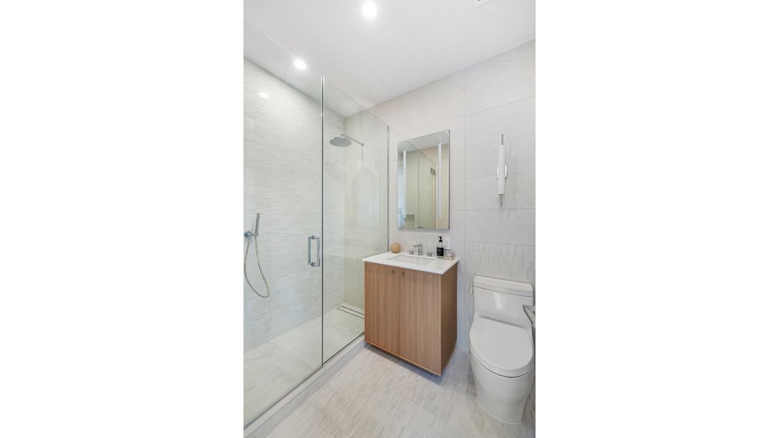 Condo in New York, New York, United States 3 - 18970796