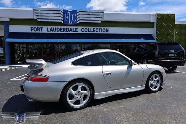 Coupe in Pompano Beach, FL, United States 5 - 18965012
