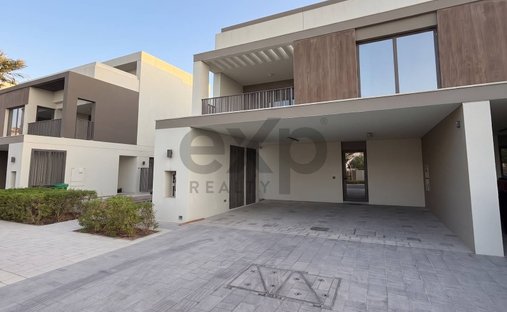 Villa in Tilal Al Ghaf, Dubai, United Arab Emirates 1