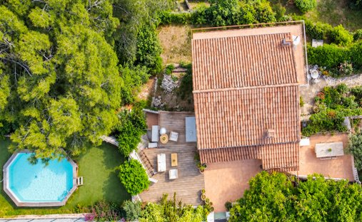 Villa in Village-Cros de Caste-Coupiere-Mont Gros, Roquebrune-Cap-Martin, France 1