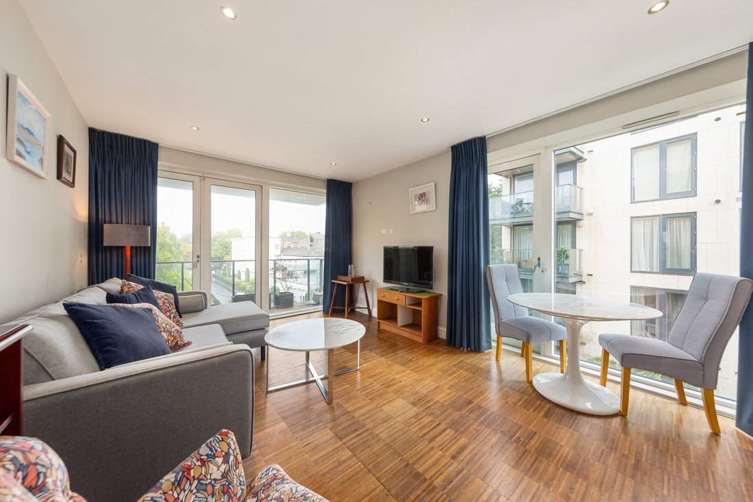 Apartment in Dublin, County Dublin, Ireland 2 - 18973399