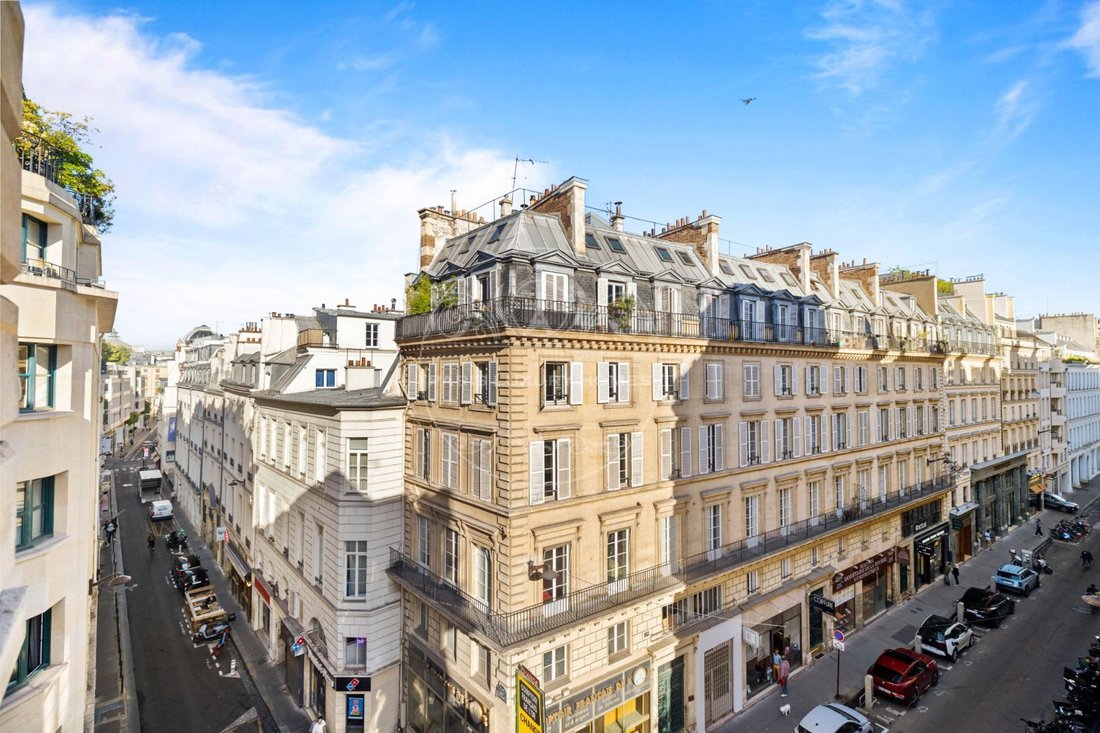 Apartment in Montorgueil-Saint Denis, Paris 2e Arrondissement, Paris 1 - 18974152