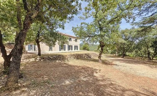 Villa in Chateauvert, Provence-Alpes-Côte d'Azur, France 1