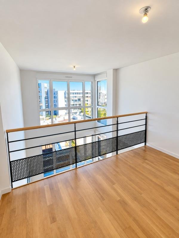 Apartment in Arrondissement of Bobigny, Ile-de-France, France 3 - 18966310